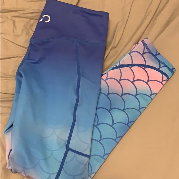 COPY - Curves and Combat Boots mermaid 7/8 leggin… - Picture 5 of 5